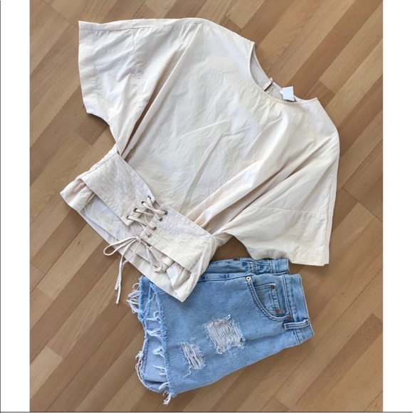 H&M Tops - H&M Cream Shirt